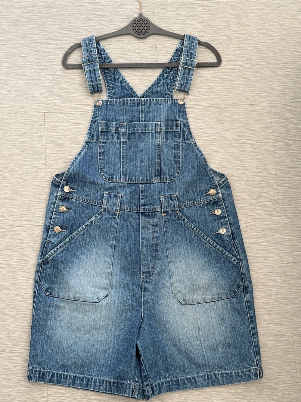 Disney Y2K Denim Shortalls Overalls Medium 100% Cotton Blue Jean Logo Hardware - Picture 12 of 12
